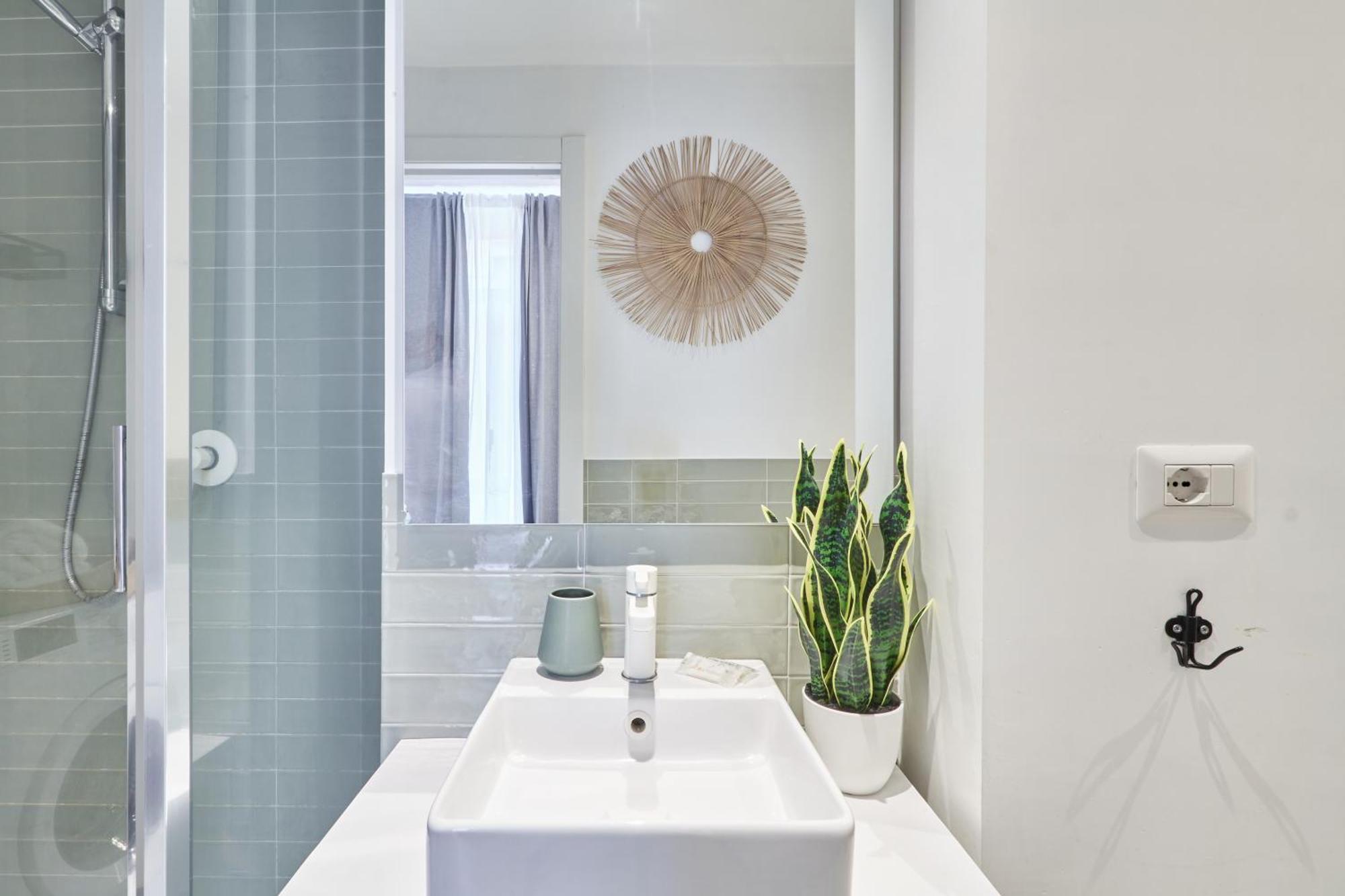 Elegante Appartamento Minimal Dai Tocchi Botanici Mediolan Zewnętrze zdjęcie