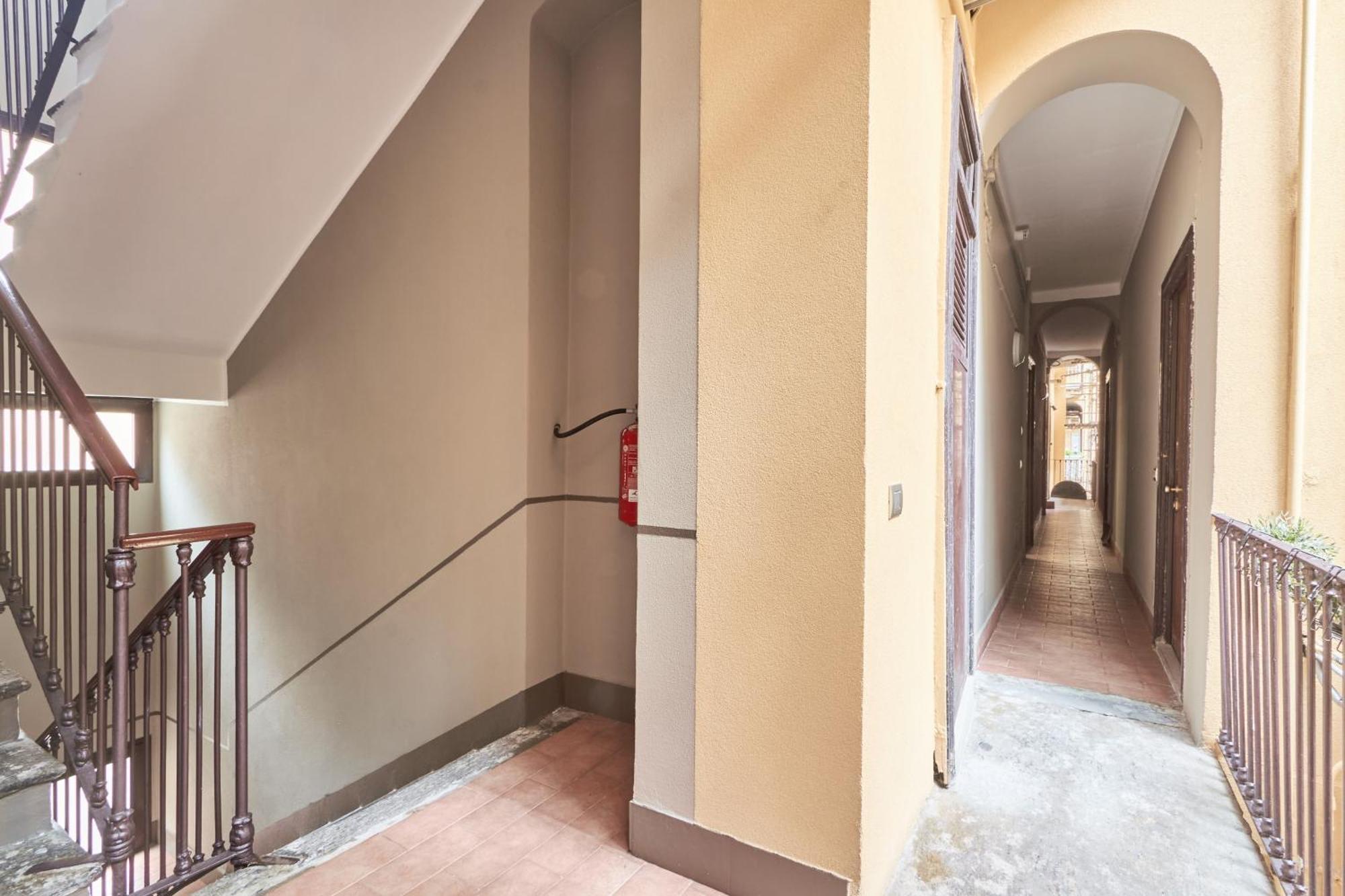 Elegante Appartamento Minimal Dai Tocchi Botanici Mediolan Zewnętrze zdjęcie