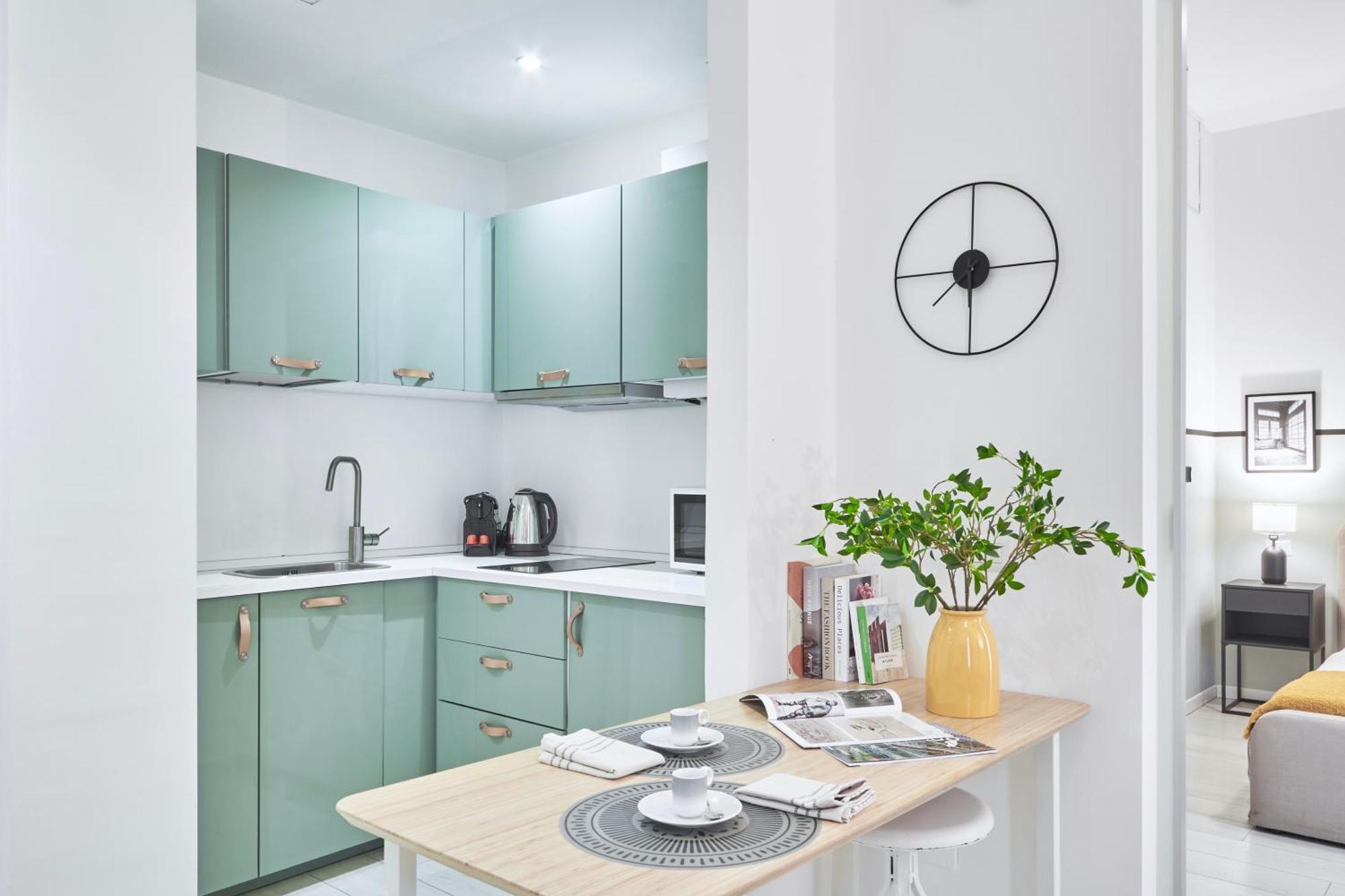 Elegante Appartamento Minimal Dai Tocchi Botanici Mediolan Zewnętrze zdjęcie